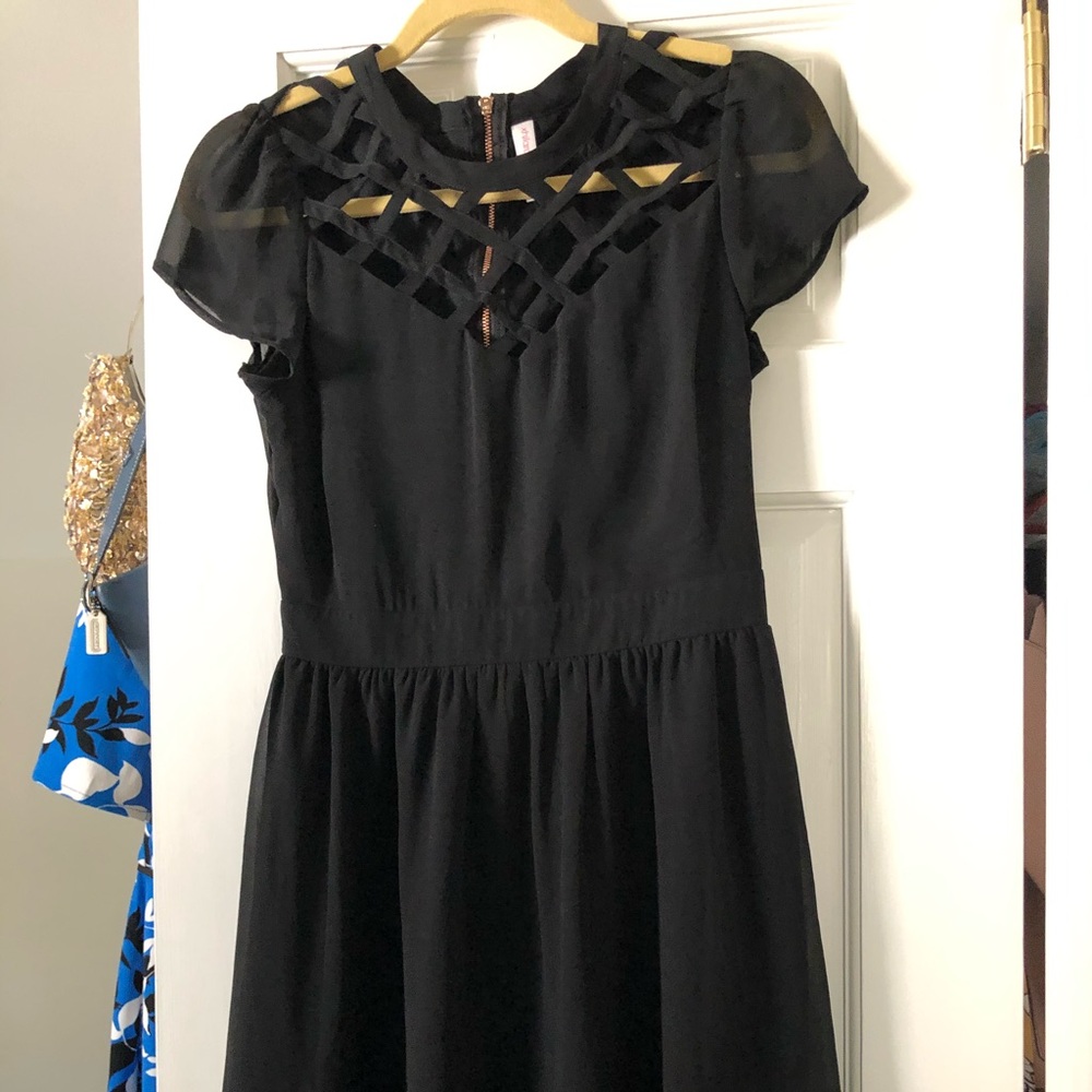 Black Criss Cross Xhilaration Dress